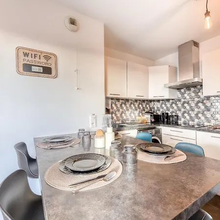 Skylounge- 8pers -families - Pros -terrace- Bbq -parking- Wifi * Argenteuil