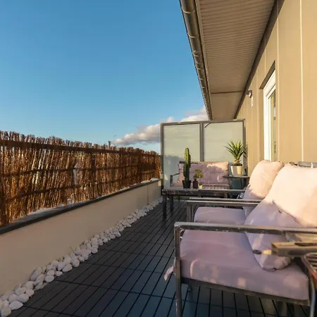 Apartment Skylounge- 8pers -families - Pros -terrace- Bbq -parking- Wifi