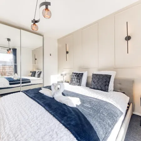 Skylounge- 8pers -families - Pros -terrace- Bbq -parking- Wifi Apartment
