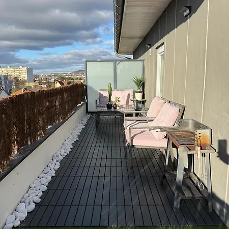 Skylounge- 8pers -families - Pros -terrace- Bbq -parking- Wifi Apartment